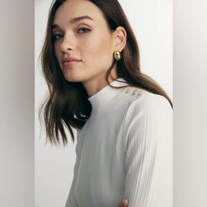 NWT Tristan, off-white mock neck top